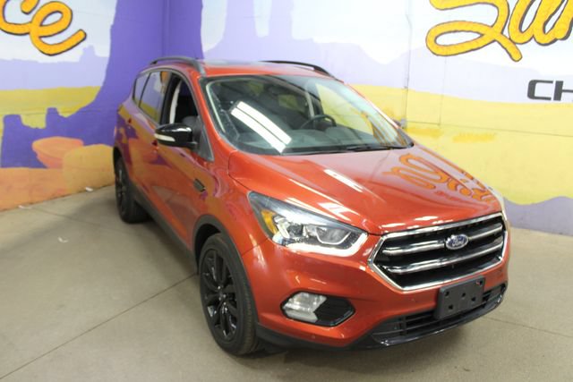 Used 2019 Ford Escape Titanium AWD/4WD image 2