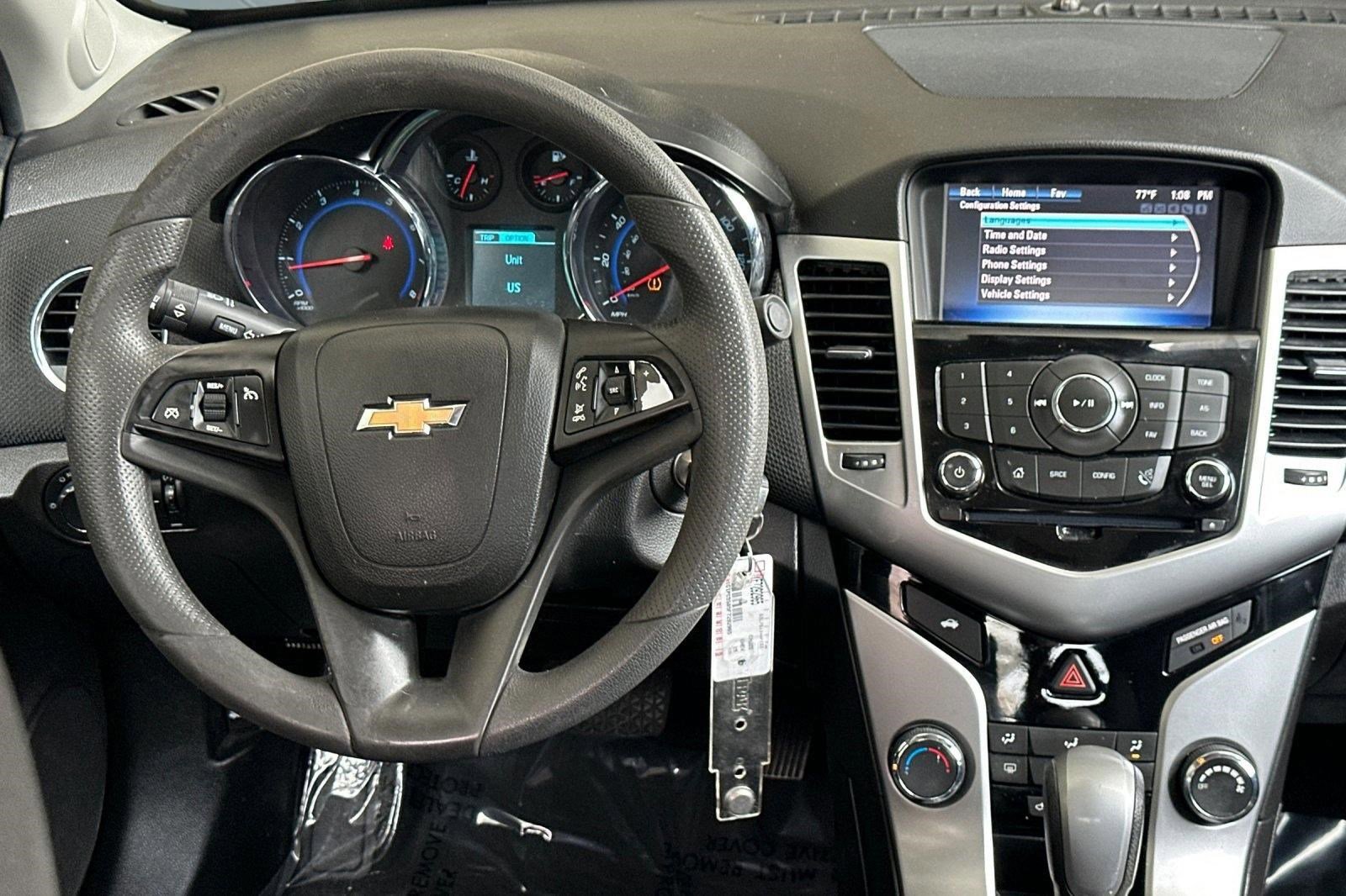 Used 2015 Chevrolet Cruze LT FWD image 27