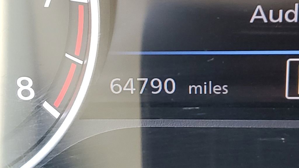 Used 2023 Nissan Sentra SV FWD image 32