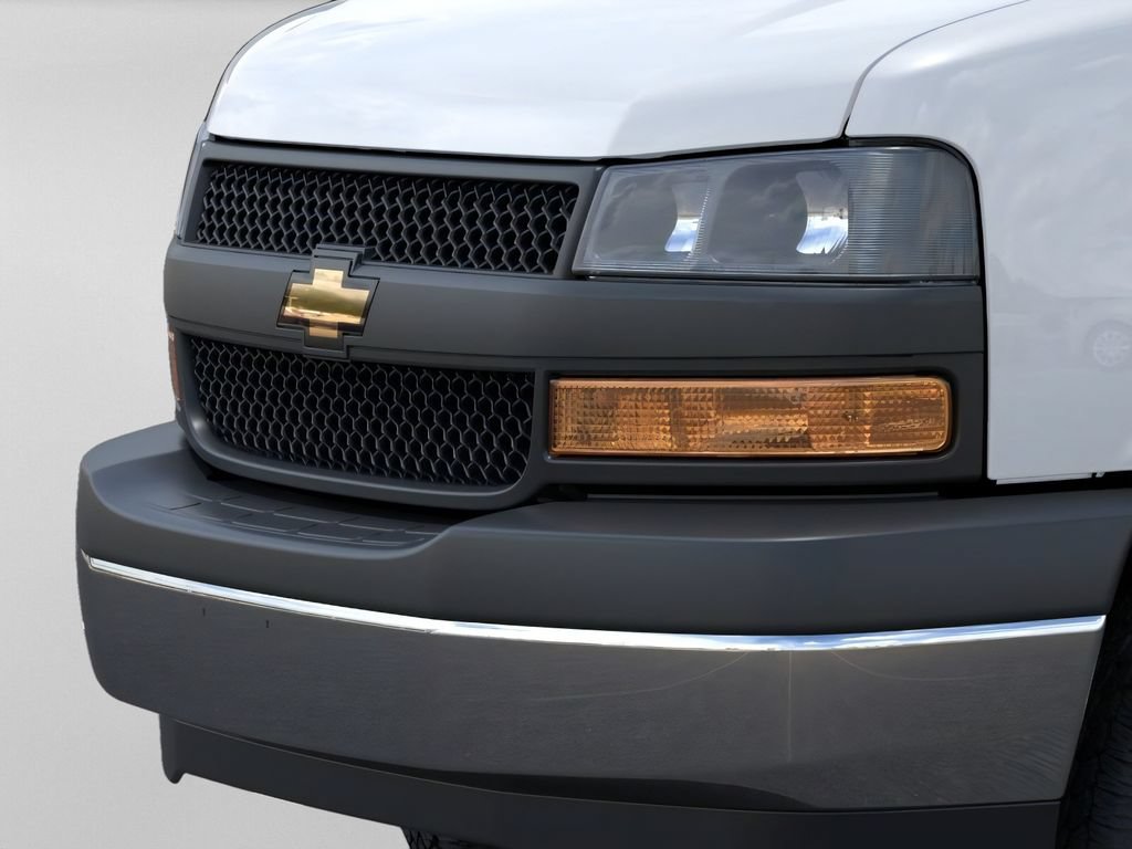 New 2026 Chevrolet Express 3500 w/ Power Convenience Package RWD image 15