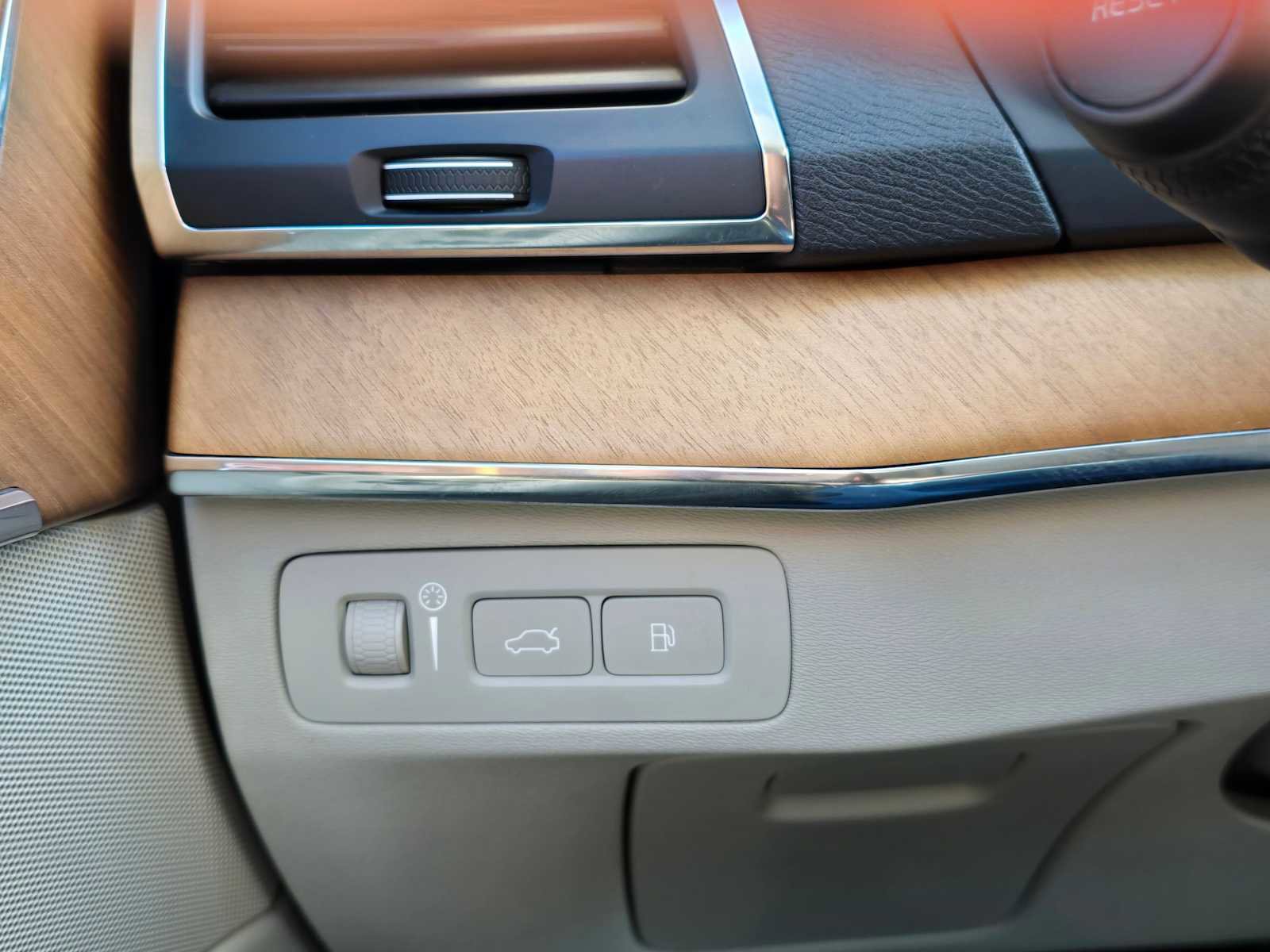 Used 2022 Volvo XC90 T8 Inscription Expression image 29