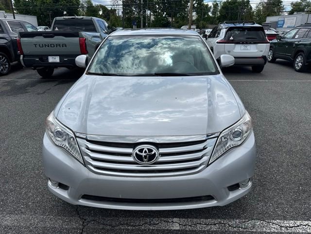 Used 2011 Toyota Avalon Limited FWD image 2