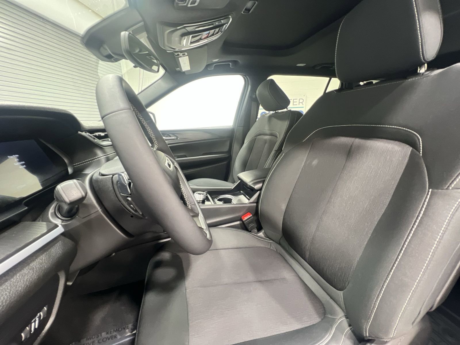 Used 2024 Jeep Grand Cherokee L Laredo w/ Luxury Tech Group I image 11