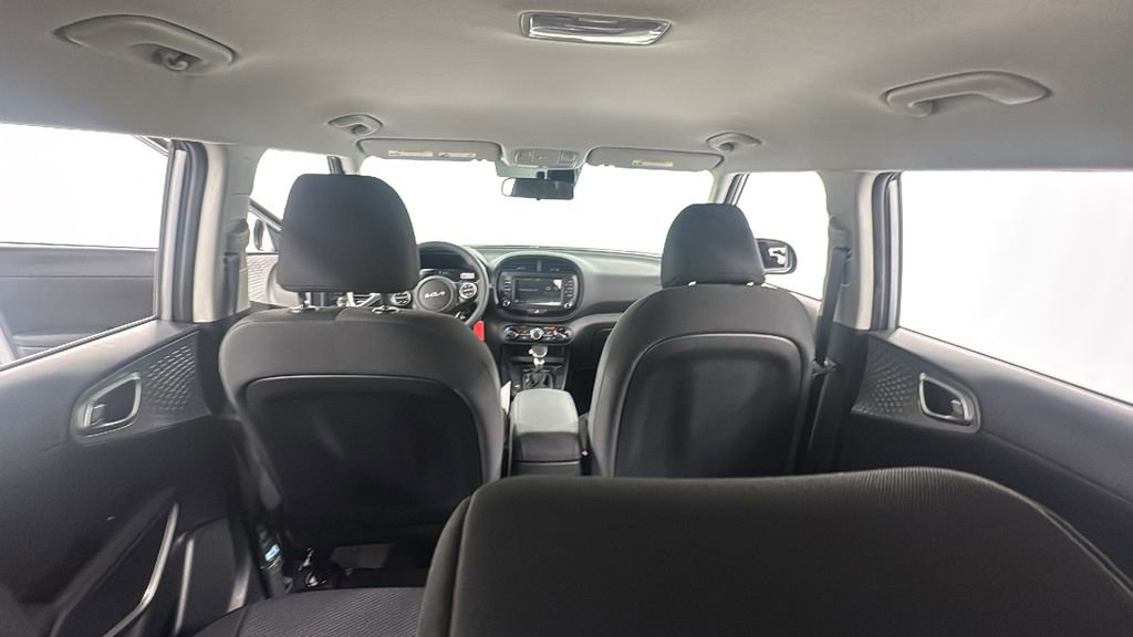 New 2025 Kia Soul LX image 17