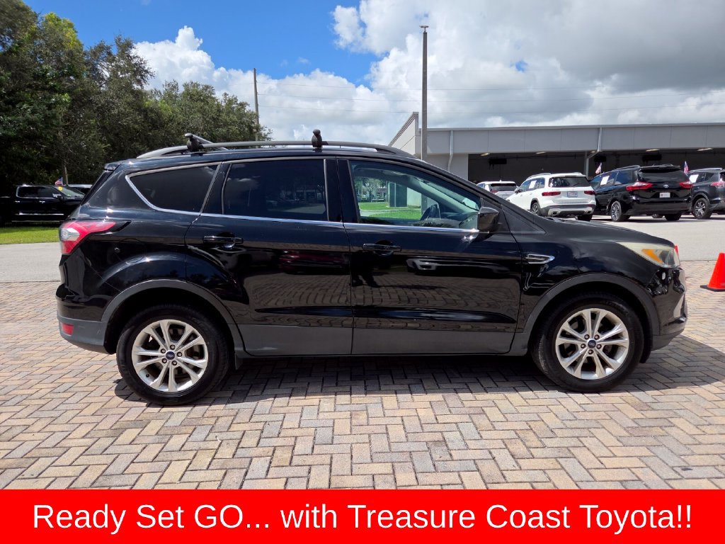 Used 2018 Ford Escape SE w/ SE Sync 3 Package FWD image 13