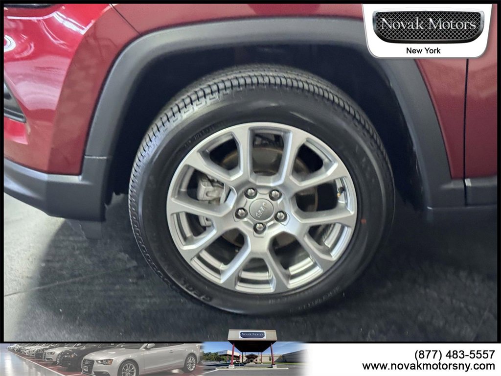 Used 2022 Jeep Compass Latitude image 5