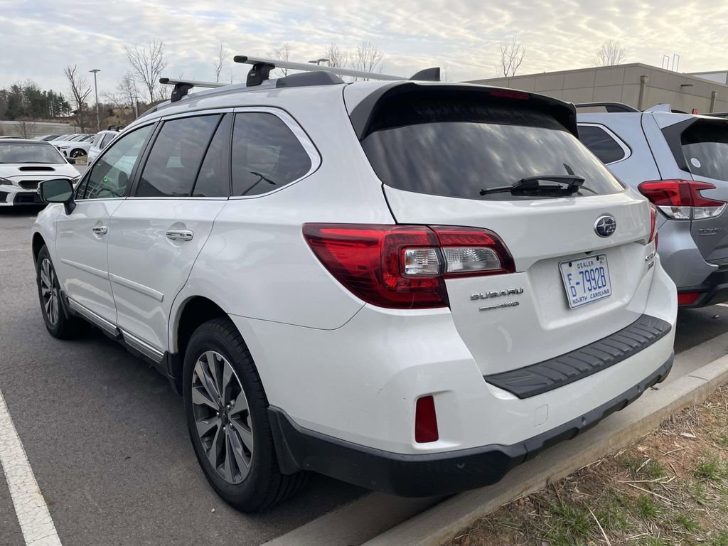 Used 2017 Subaru Outback 3.6R Touring w/ Popular Package #5A image 4