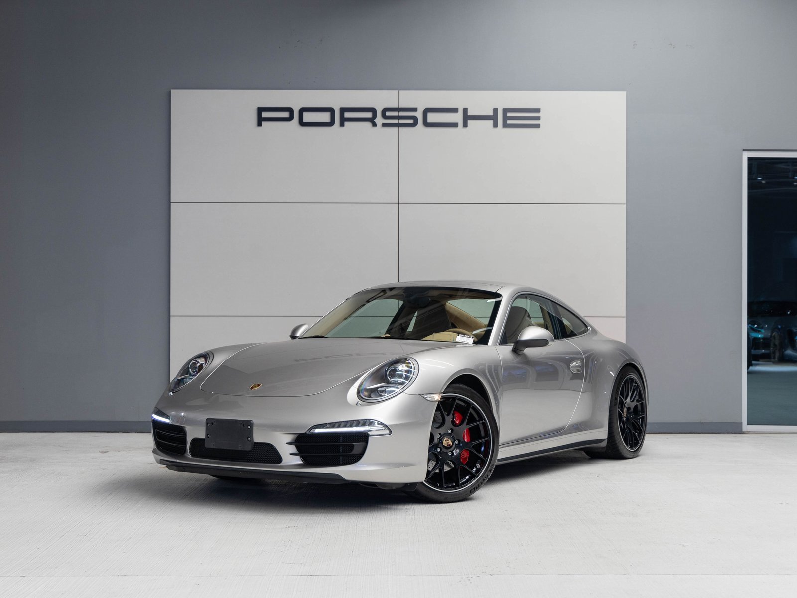 Certified 2013 Porsche 911 Carrera 4S image 1