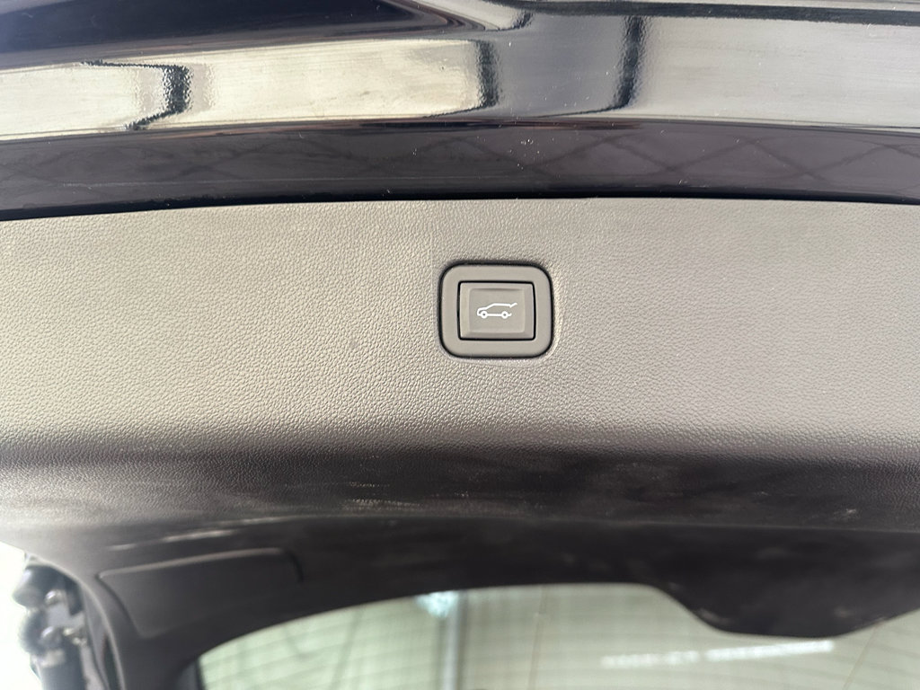 Certified 2024 Chevrolet Blazer Premier w/ LPO, Floor Liner Package AWD/4WD image 9