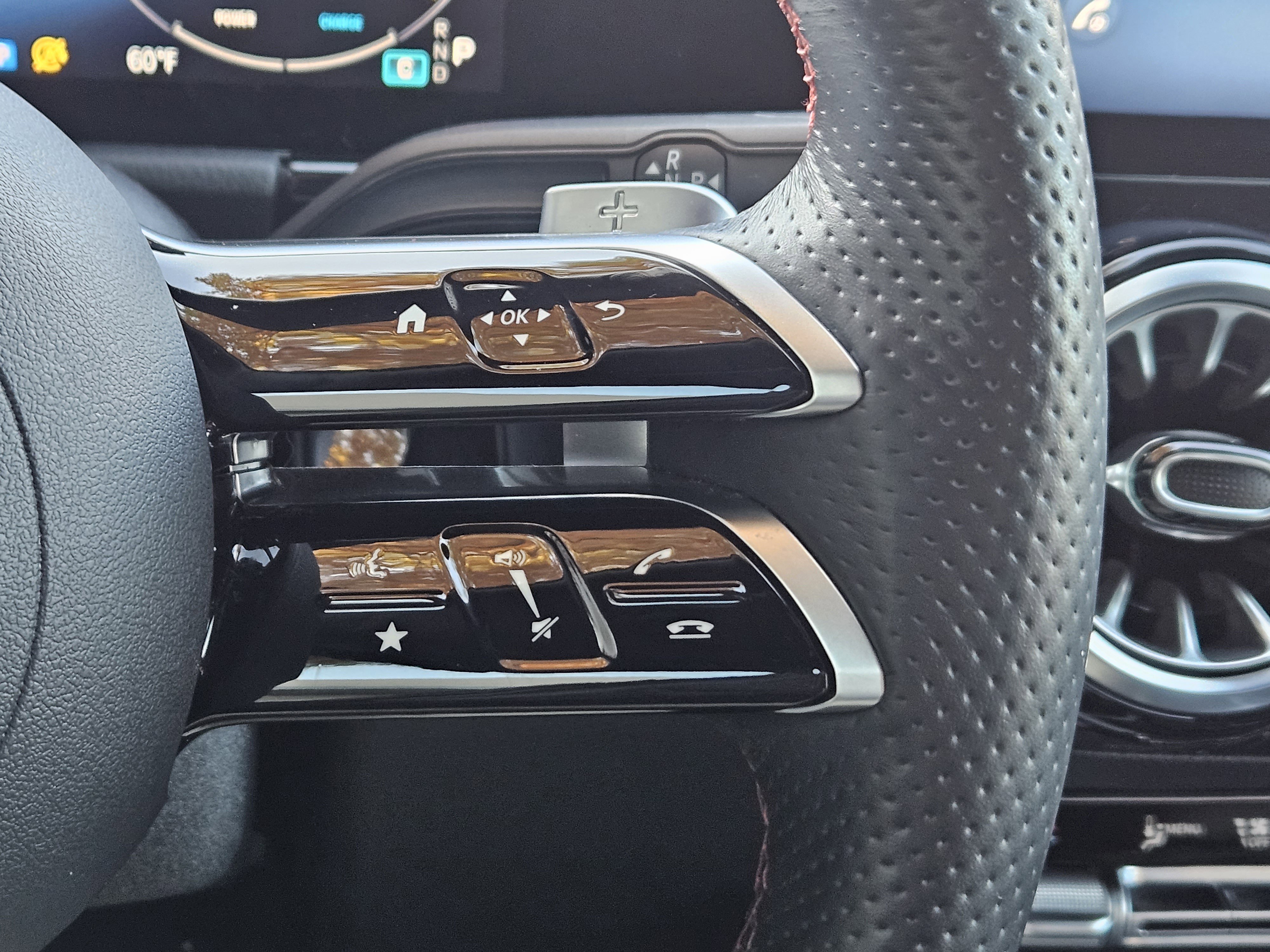 Certified 2025 Mercedes-Benz GLA 250 image 28