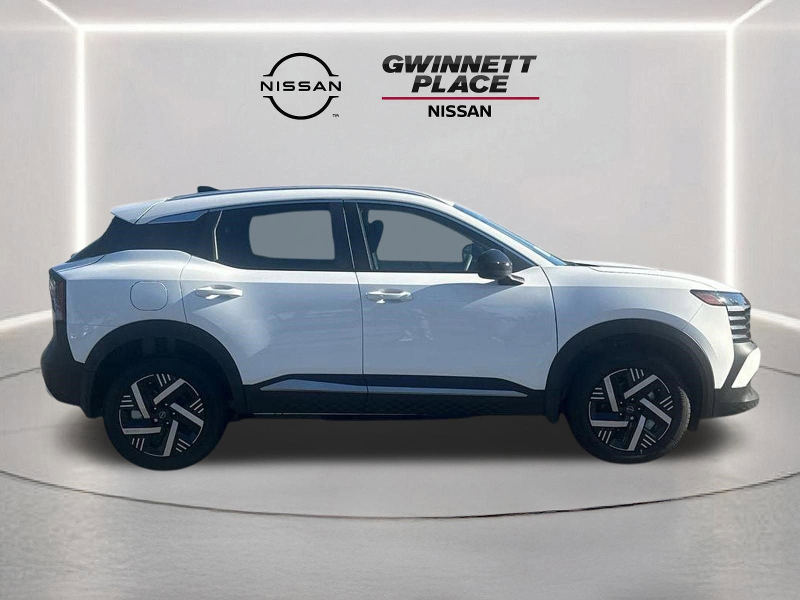 New 2026 Nissan Kicks SV image 4