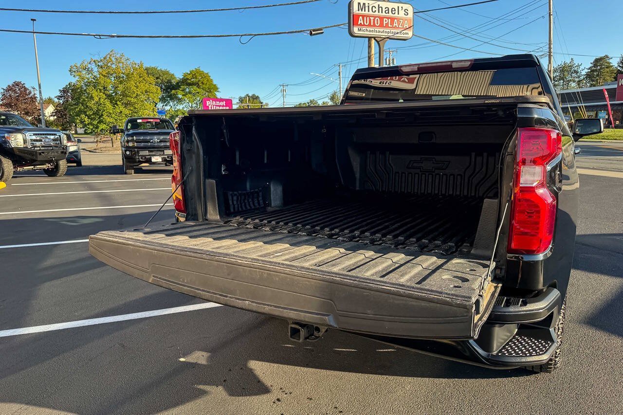 Used 2020 Chevrolet Silverado 1500 LT w/ Convenience Package AWD/4WD image 15