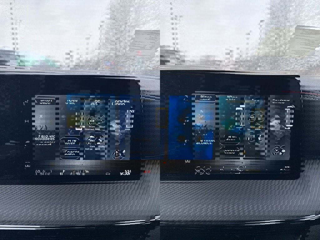 New 2026 Nissan Kicks SR image 13