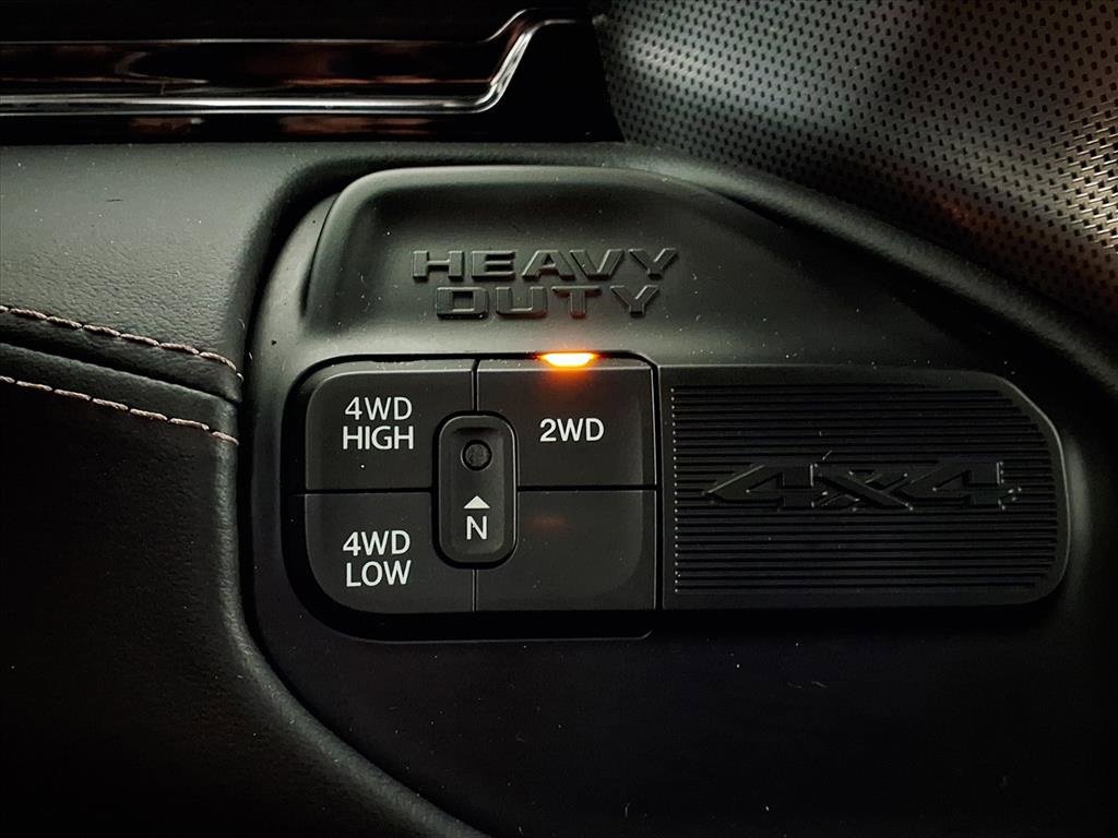 Used 2024 RAM 3500 Limited image 8