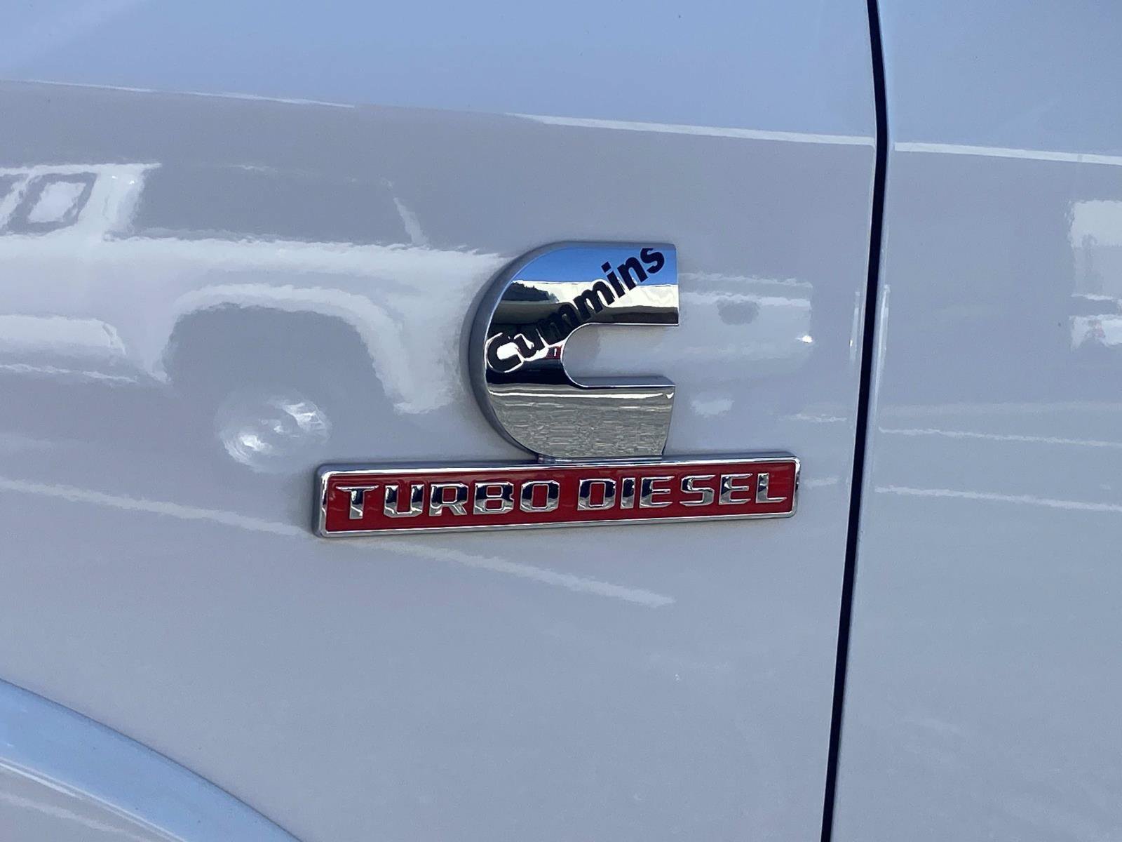 Used 2025 RAM 2500 Limited AWD/4WD image 15