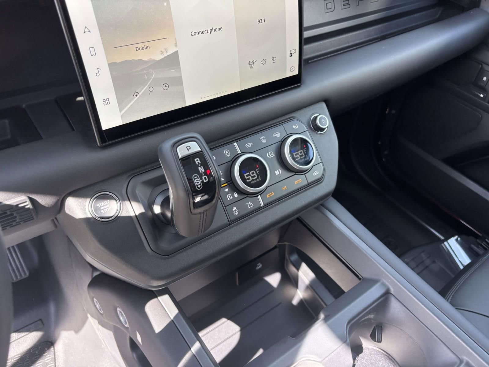 New 2025 Land Rover Defender 130 S AWD/4WD image 17