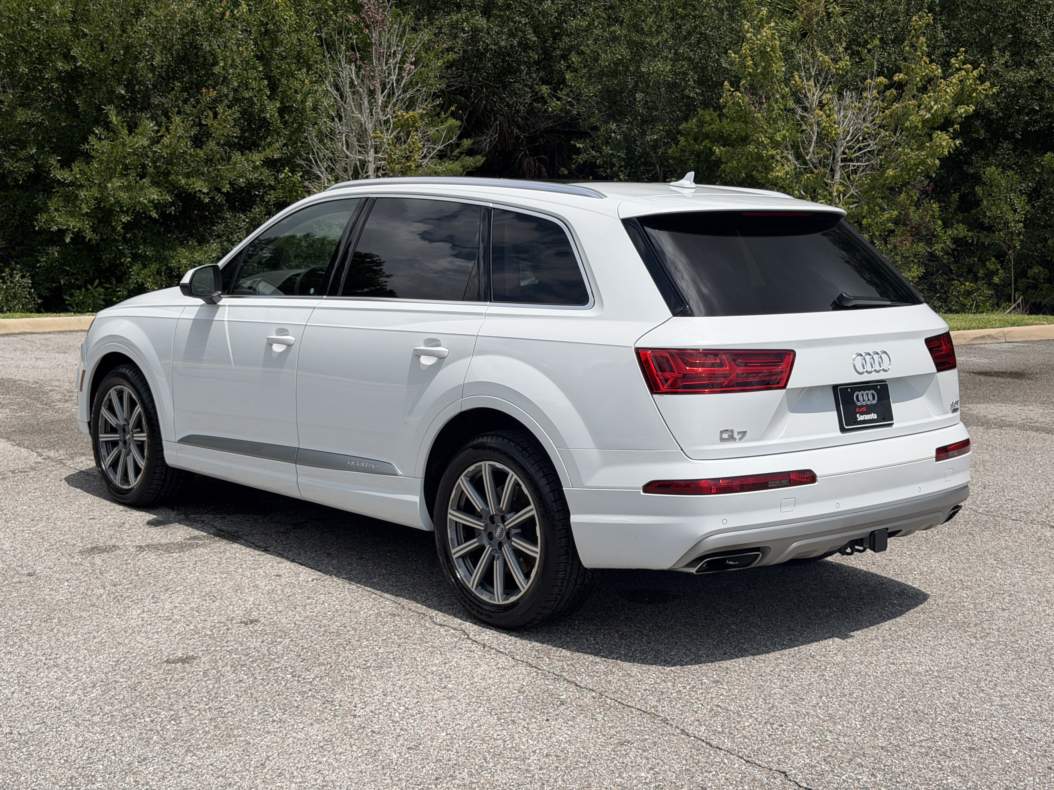 Used 2018 Audi Q7 3.0T Prestige AWD/4WD image 5