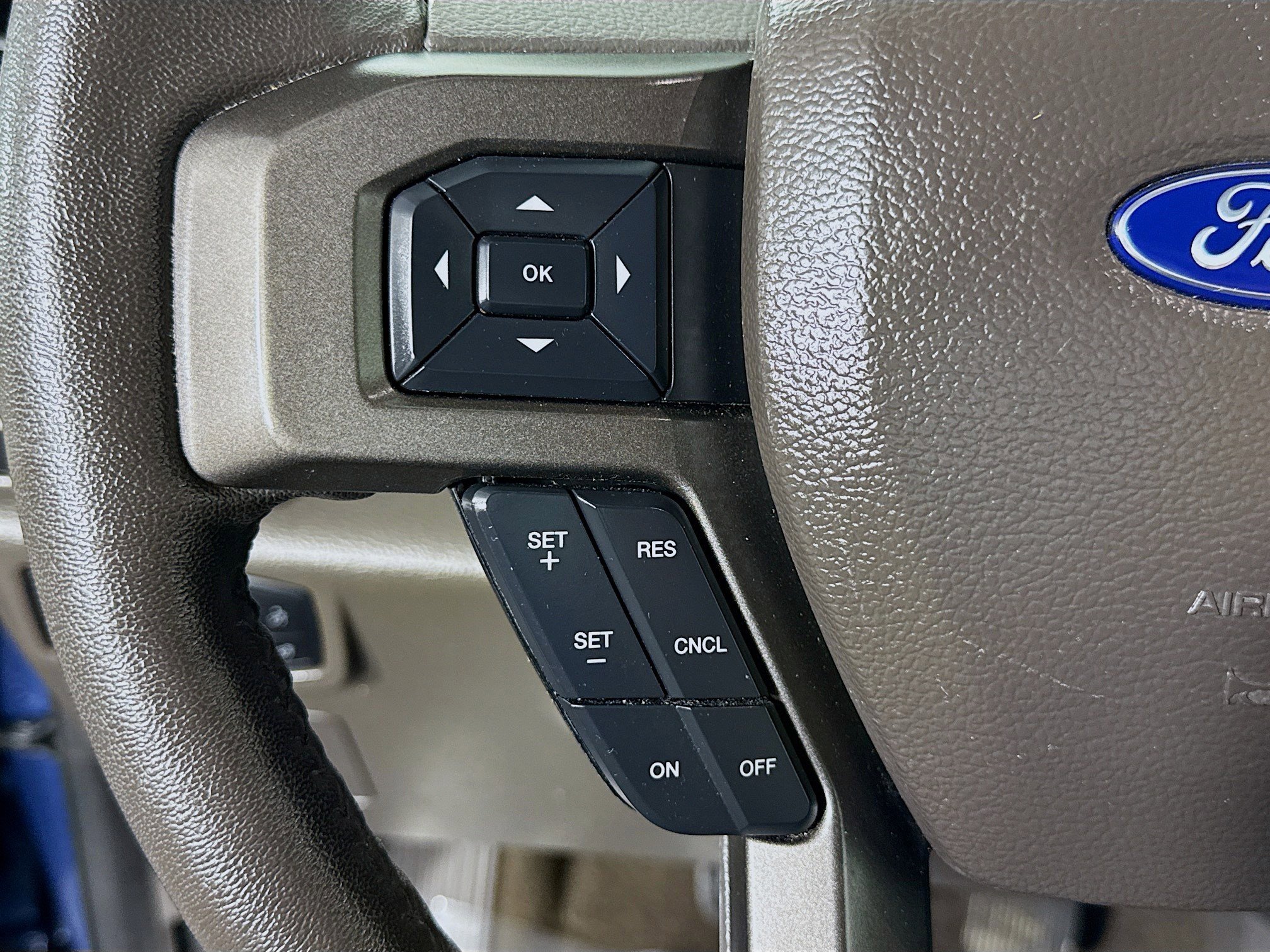 Used 2020 Ford Expedition XLT w/ Equipment Group 202A image 14