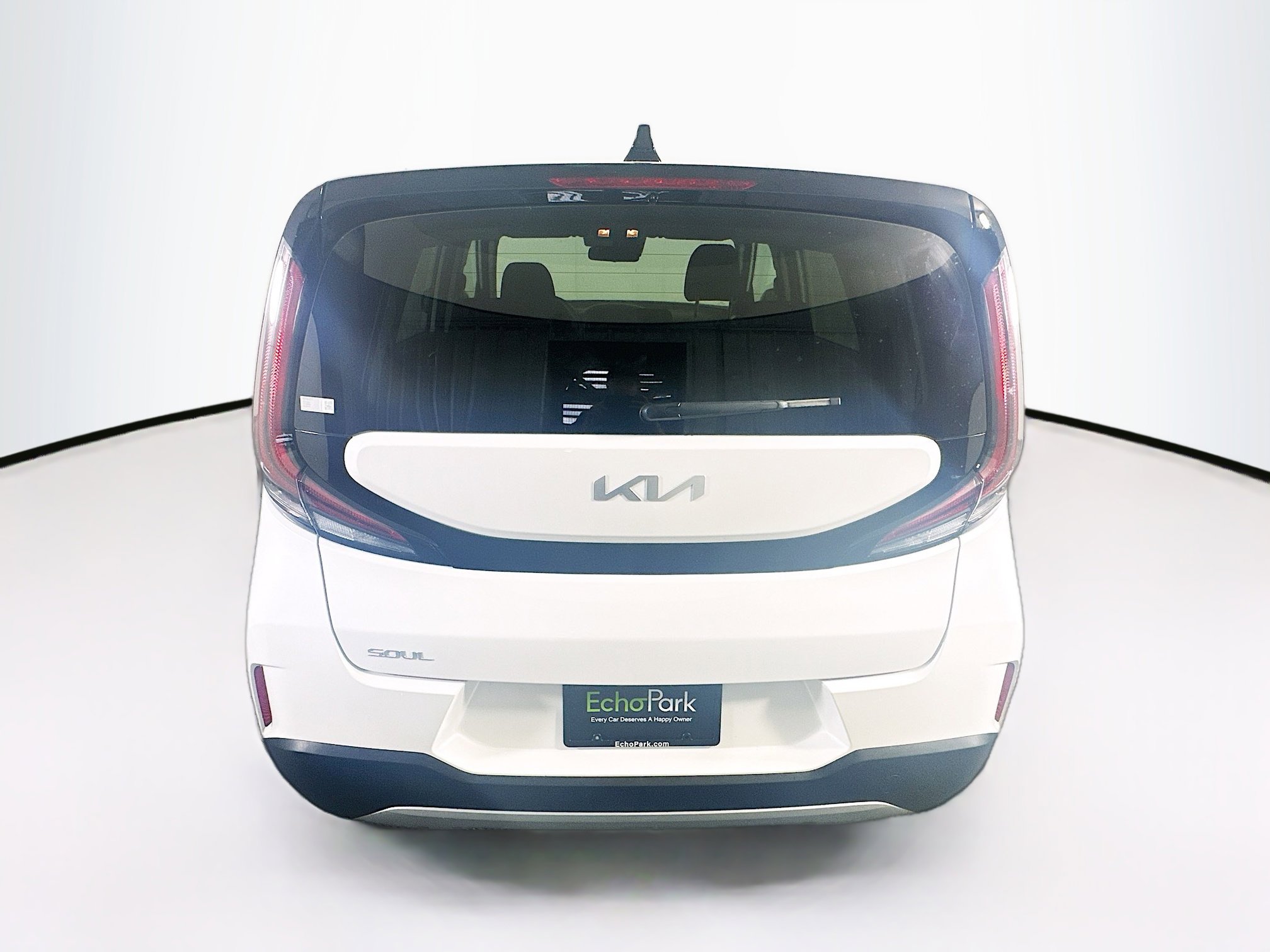 Used 2025 Kia Soul LX w/ LX Technology Package FWD image 7