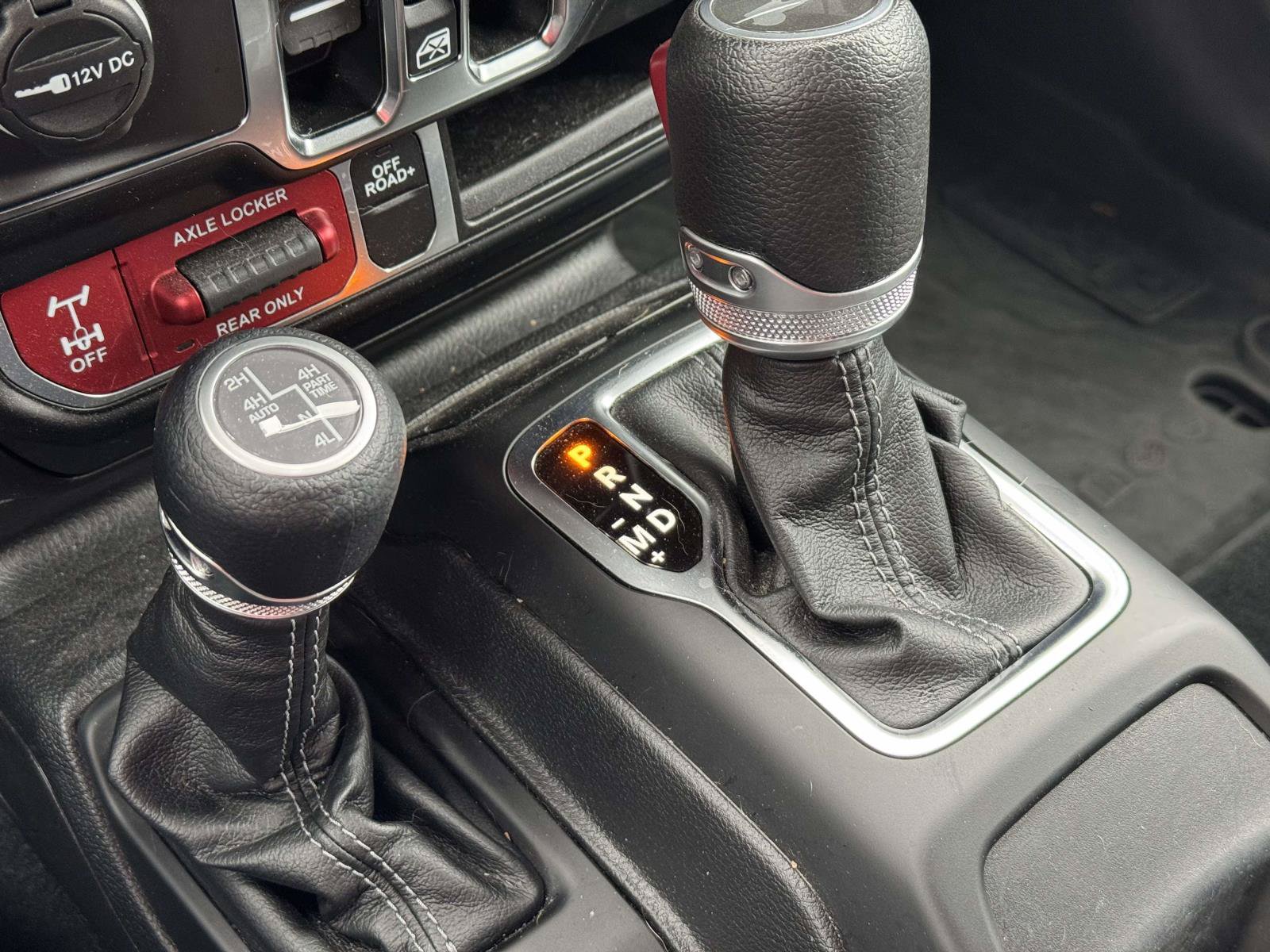 Certified 2024 Jeep Wrangler Unlimited AWD/4WD image 12