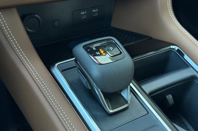 New 2026 Nissan Pathfinder Platinum image 24