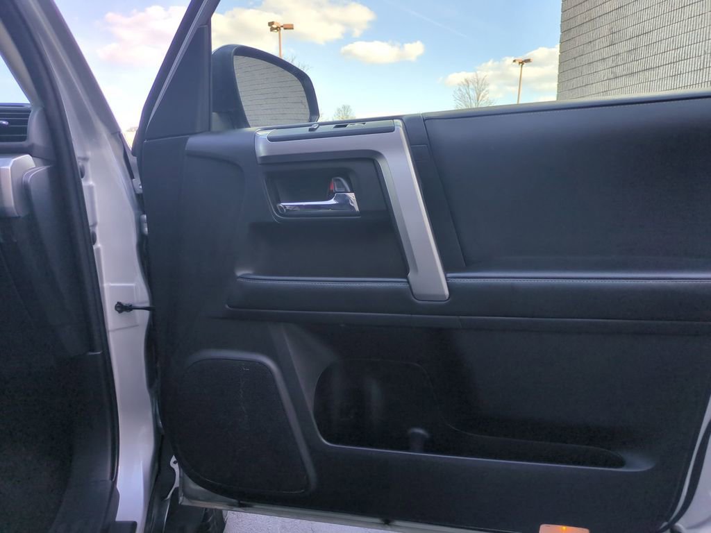 Used 2024 Toyota 4Runner SR5 Premium image 33