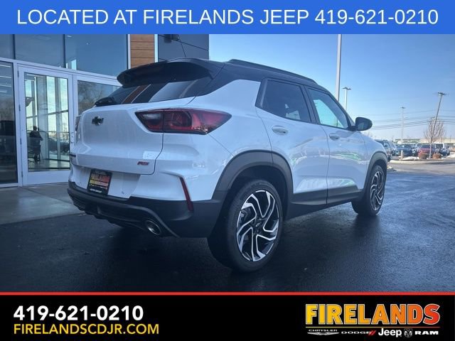Used 2024 Chevrolet TrailBlazer RS w/ Driver Confidence Package image 13
