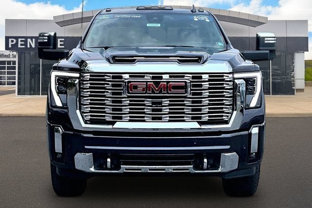 Certified 2025 GMC Sierra 3500 Denali w/ Denali Reserve Package AWD/4WD image 3