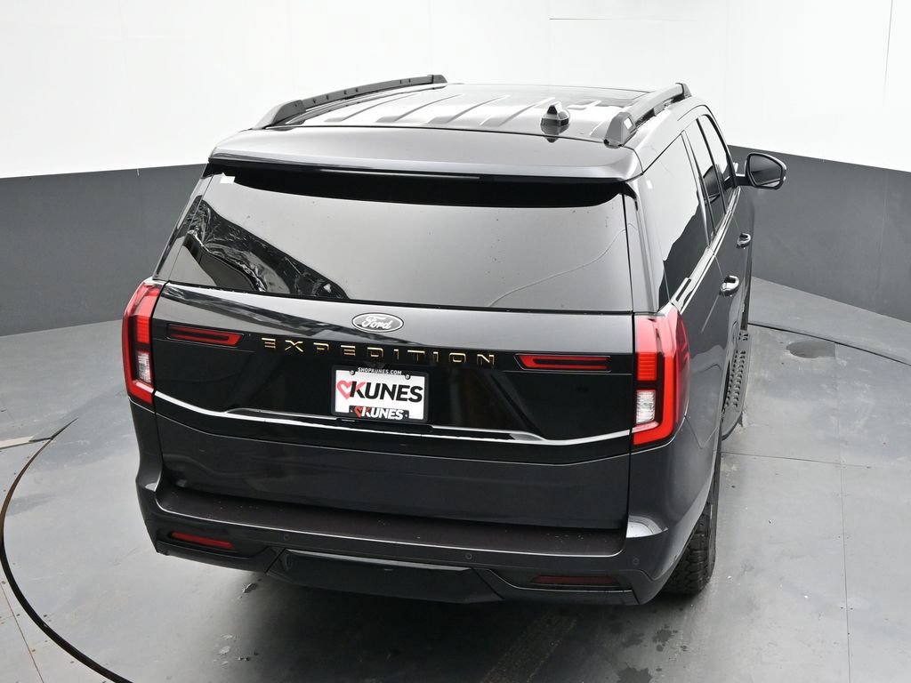Used 2025 Ford Expedition Tremor AWD/4WD image 29