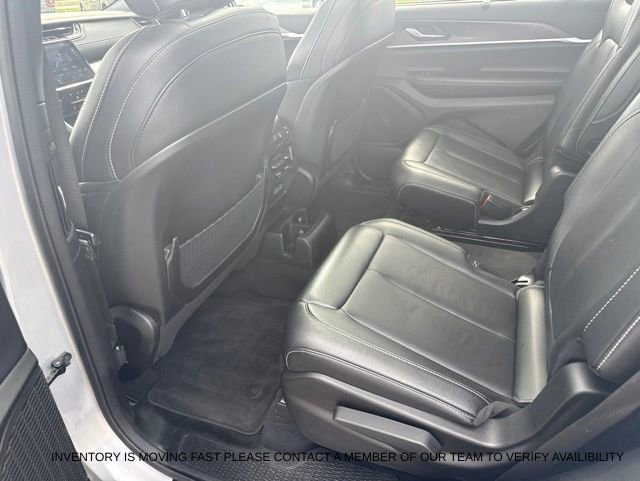 Used 2024 Jeep Grand Cherokee L Limited w/ Luxury Tech Group II AWD/4WD image 19
