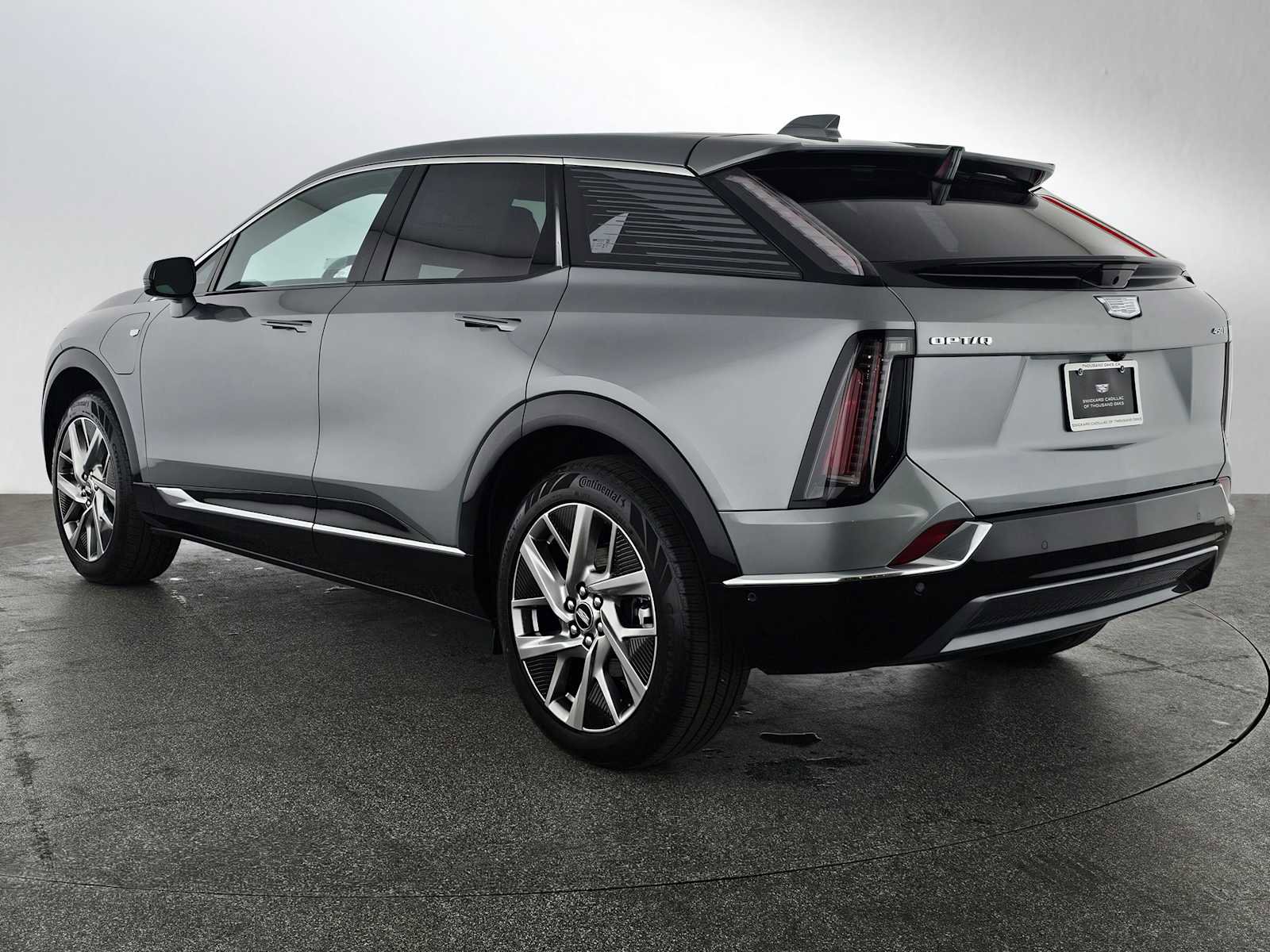 New 2026 Cadillac Optiq Luxury 1 image 5