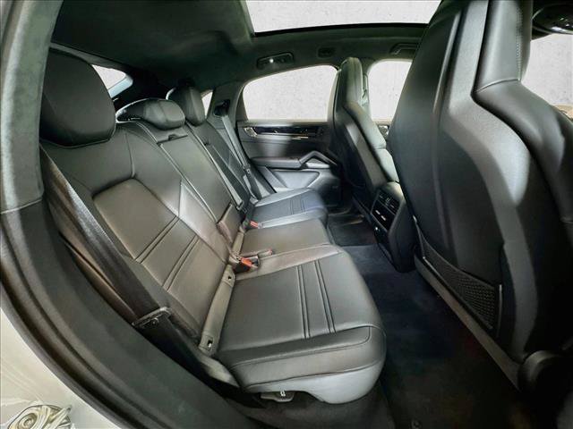 New 2026 Porsche Cayenne GTS AWD/4WD image 23