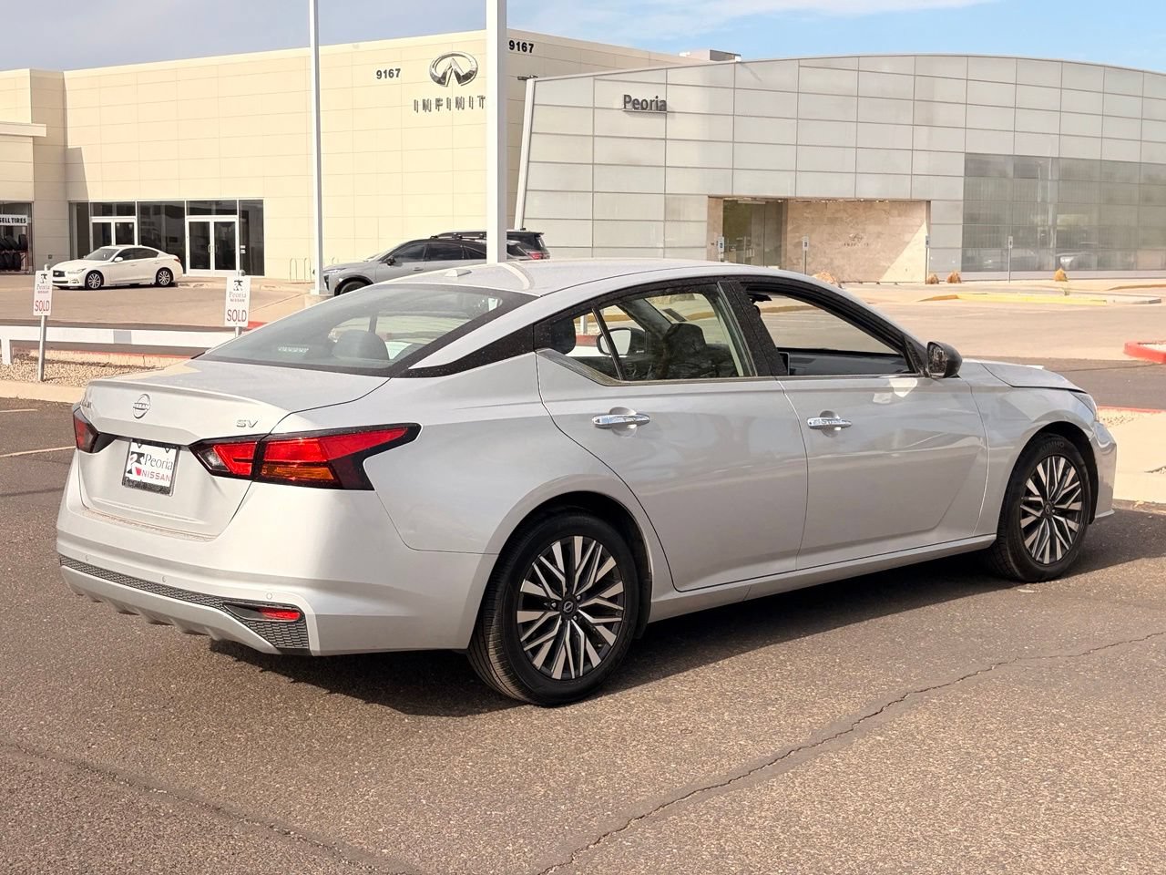 Certified 2024 Nissan Altima 2.5 SV FWD image 8