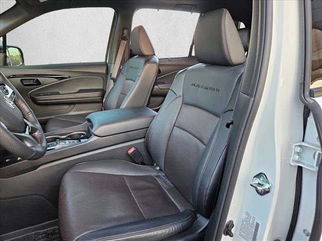 Used 2025 Honda Passport Black Edition image 19