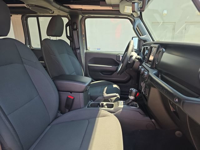 Used 2023 Jeep Wrangler Unlimited Sport w/ Sun And Sound Package AWD/4WD image 11