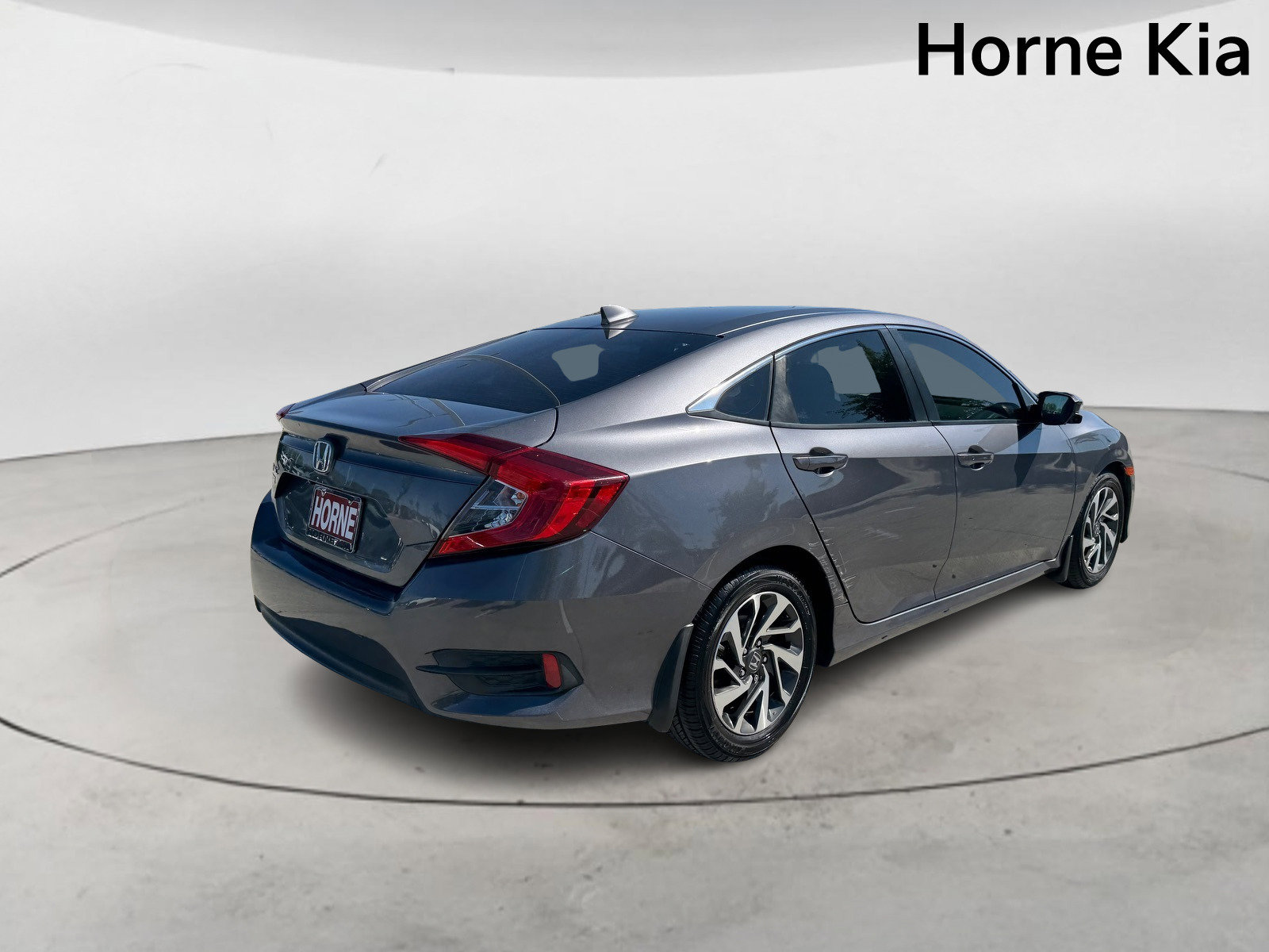 Used 2018 Honda Civic EX image 4