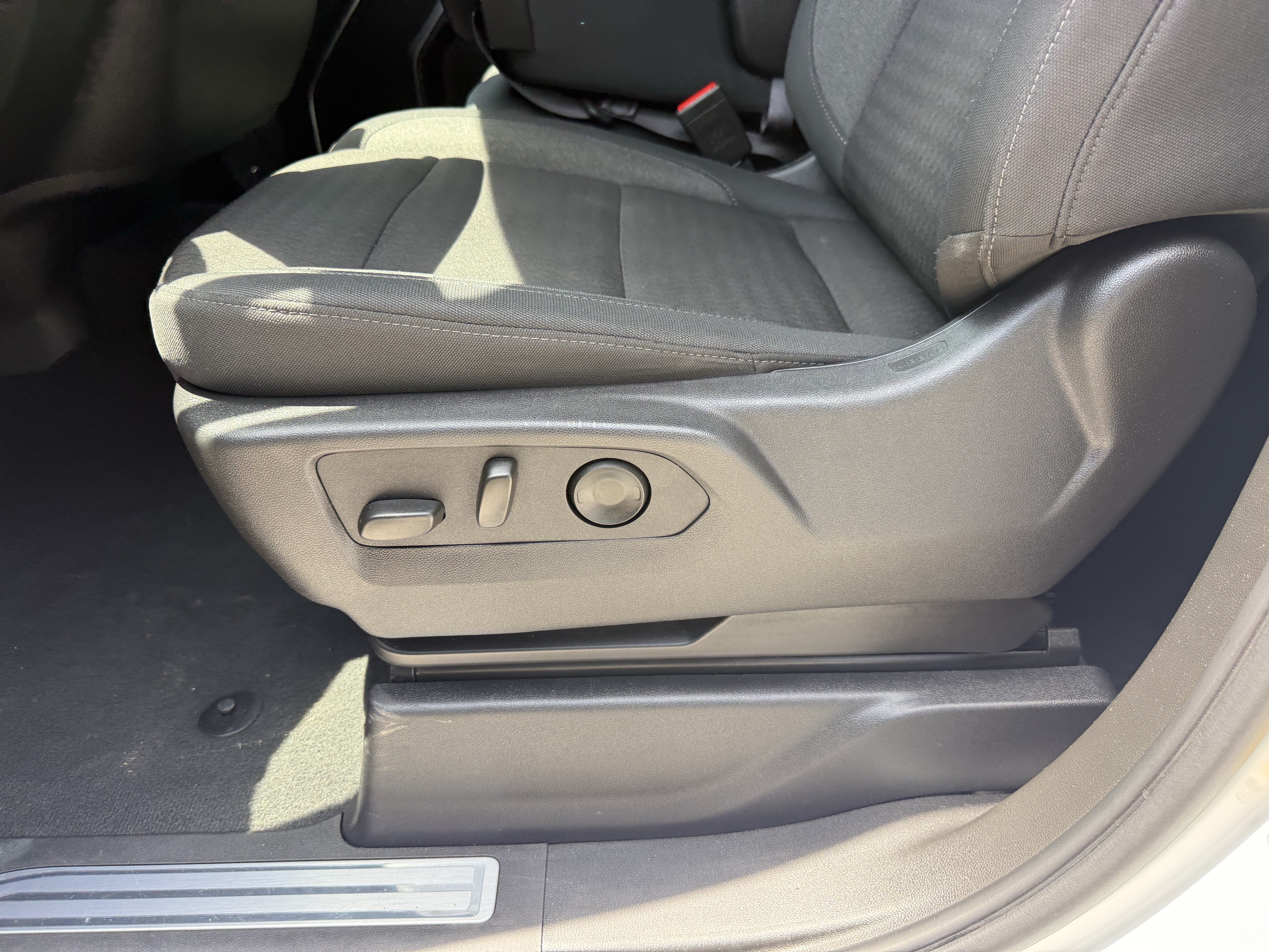 Used 2026 GMC Sierra 1500 Elevation RWD image 27
