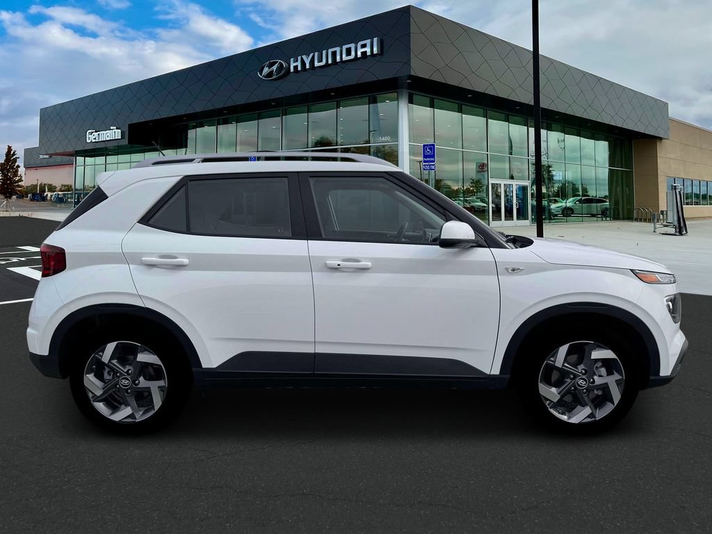 New 2026 Hyundai Venue SEL FWD image 9