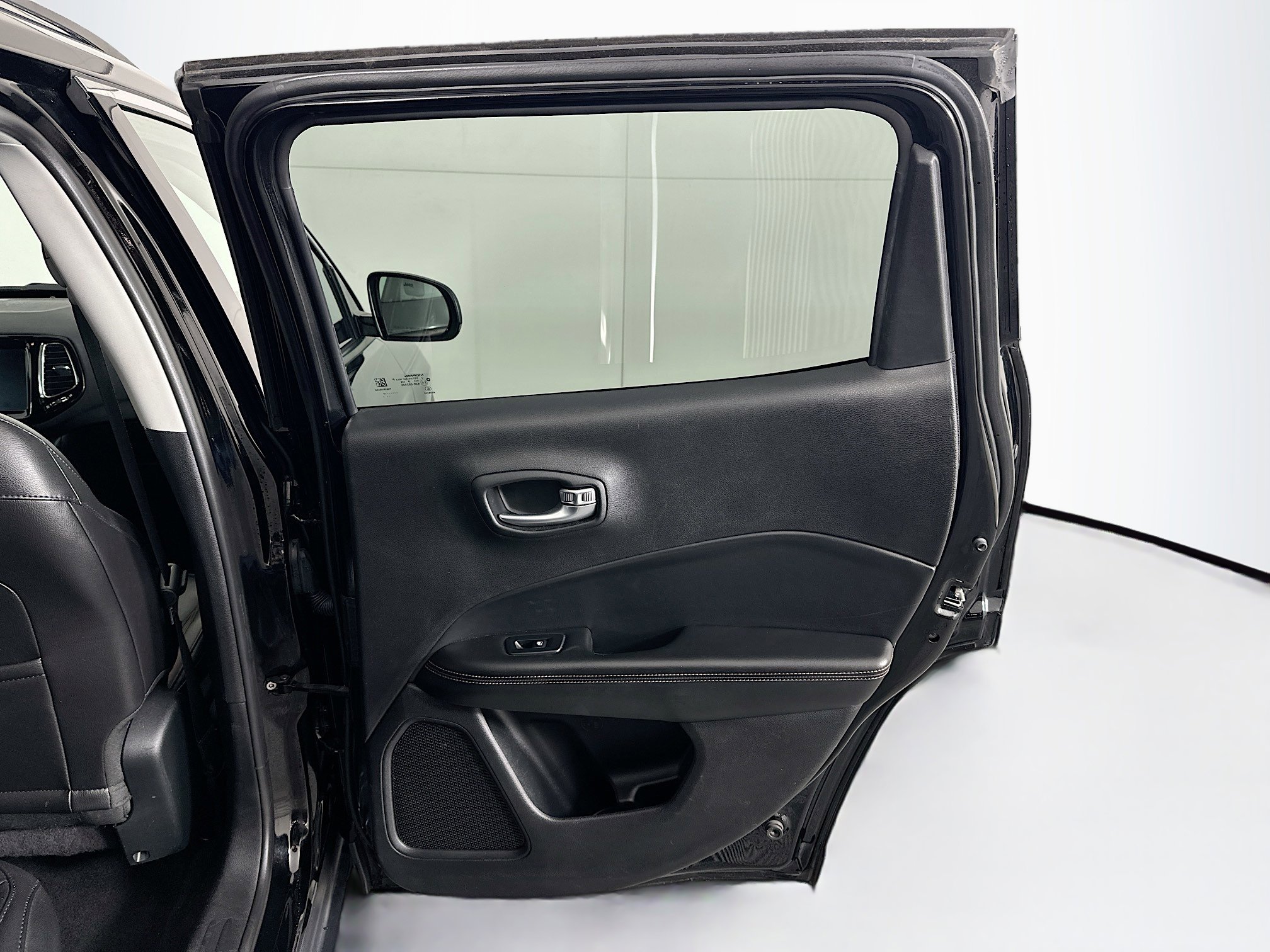 Used 2019 Jeep Compass Limited image 30