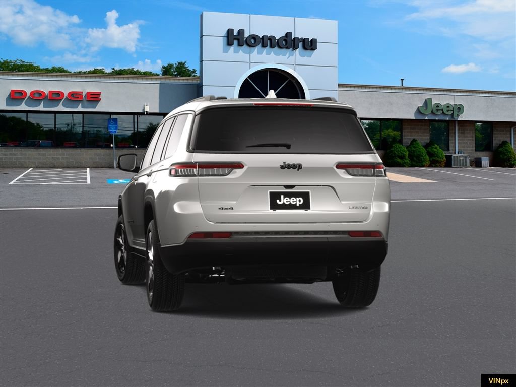 Used 2025 Jeep Grand Cherokee L Limited w/ Black Appearance Package AWD/4WD image 13