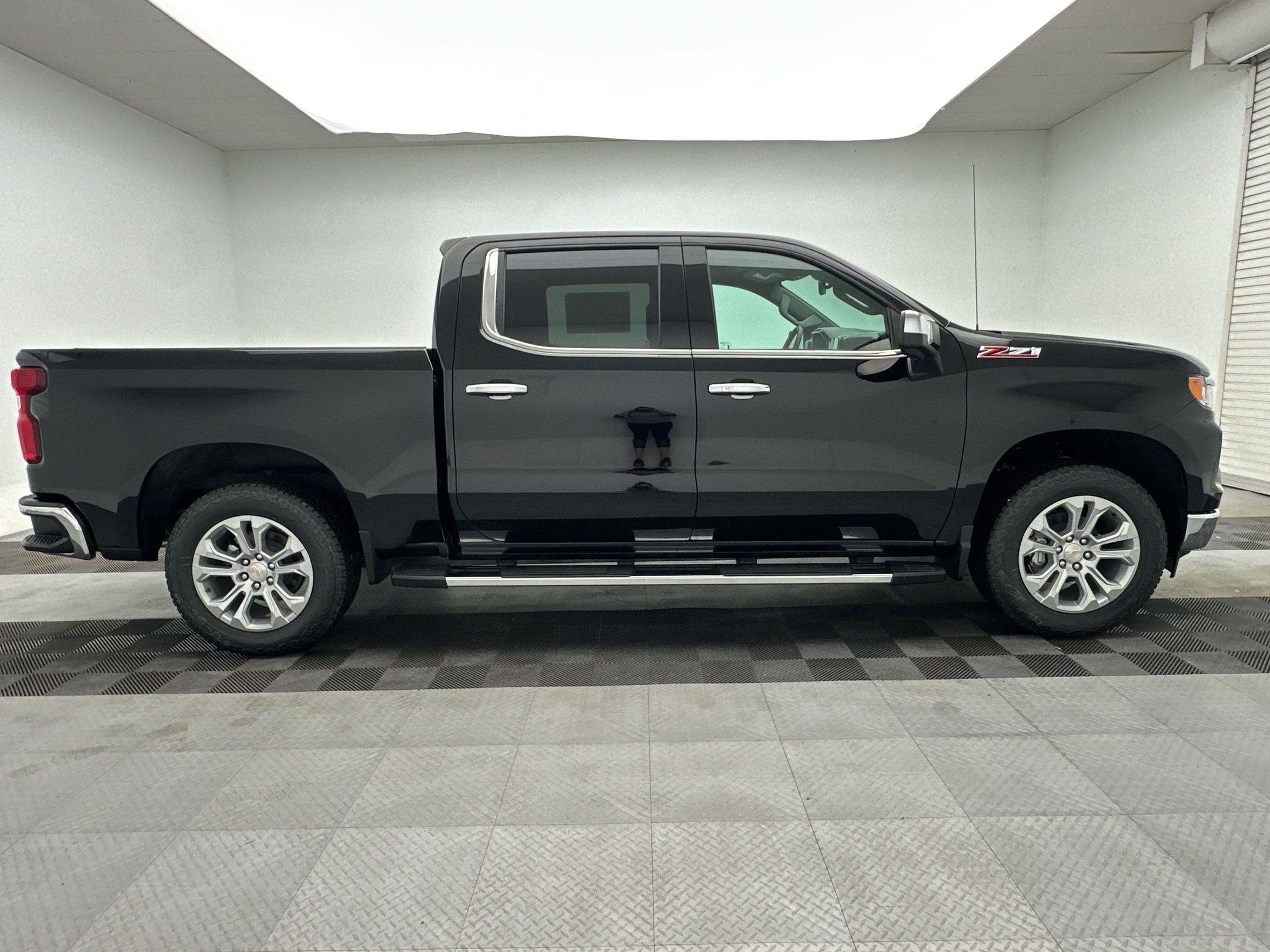 New 2026 Chevrolet Silverado 1500 LTZ AWD/4WD image 8