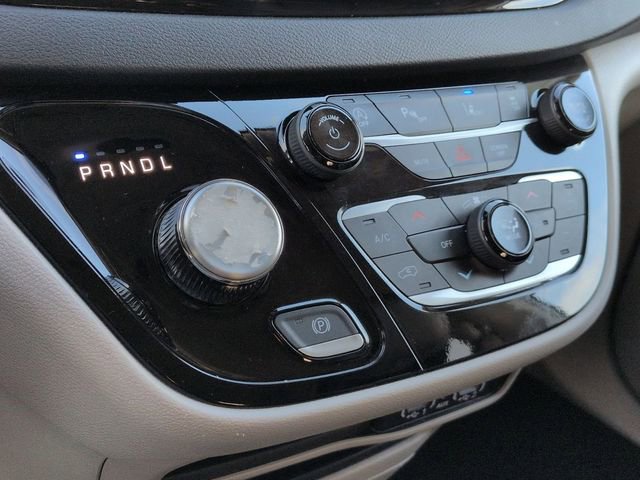 Used 2024 Chrysler Pacifica Touring-L FWD image 22