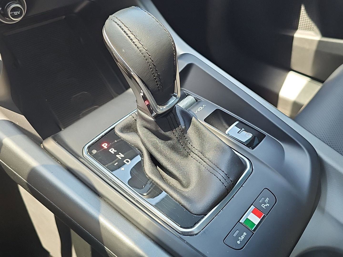 Used 2024 Alfa Romeo Tonale Ti w/ Premium Interior Package AWD/4WD image 20