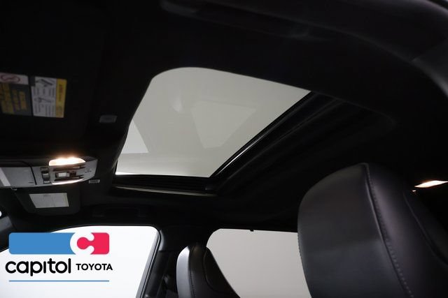Used 2023 Toyota Highlander XSE AWD/4WD image 12