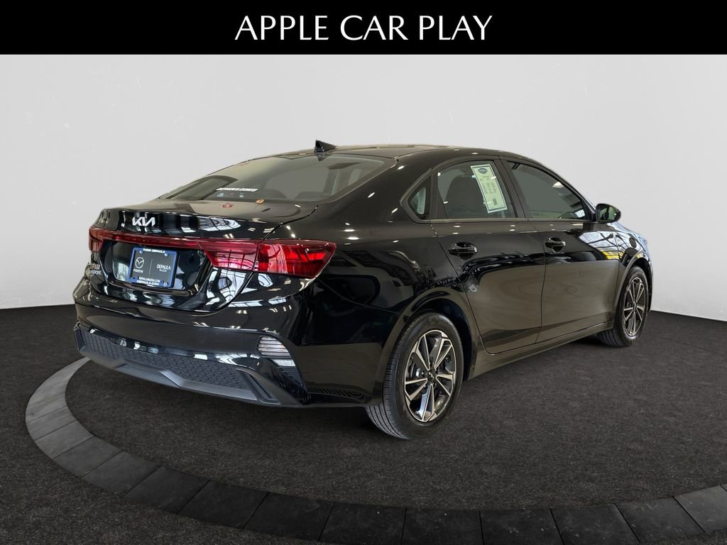 Used 2023 Kia Forte LXS image 5