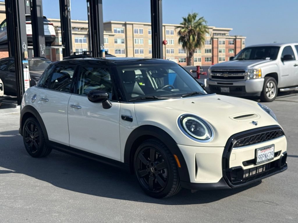 Used 2022 MINI Cooper S FWD image 3
