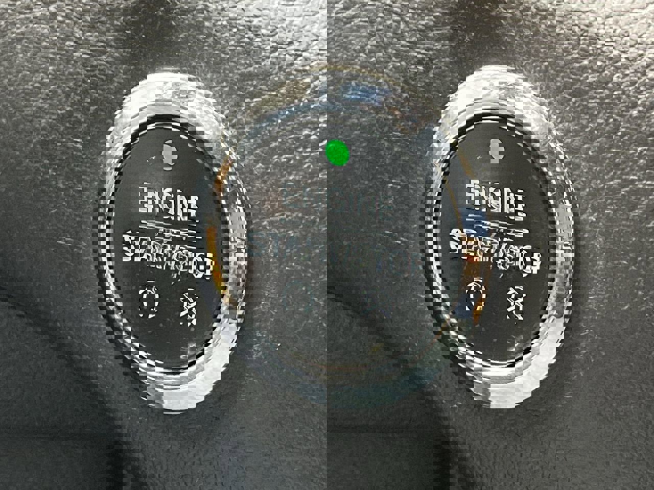 Used 2018 Ford Edge SE image 16