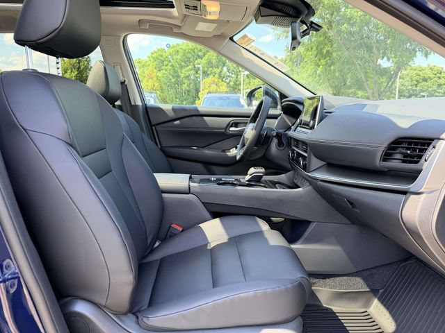 New 2026 Nissan Rogue Dark Armor FWD image 10