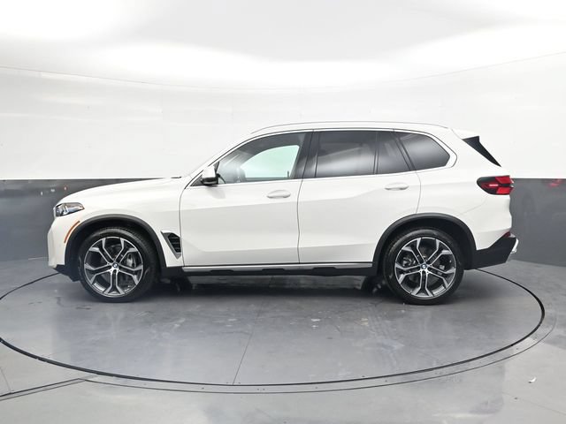 Used 2026 BMW X5 xDrive40i w/ Premium Package AWD/4WD image 8
