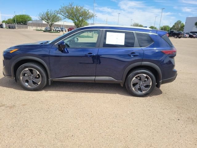 Certified 2024 Nissan Rogue SV w/ SV Premium Package FWD image 9